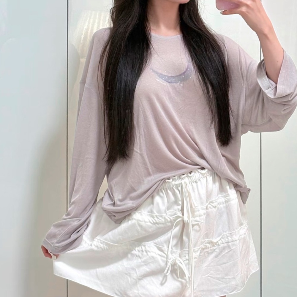 Moonmoi crescent moon graphic top